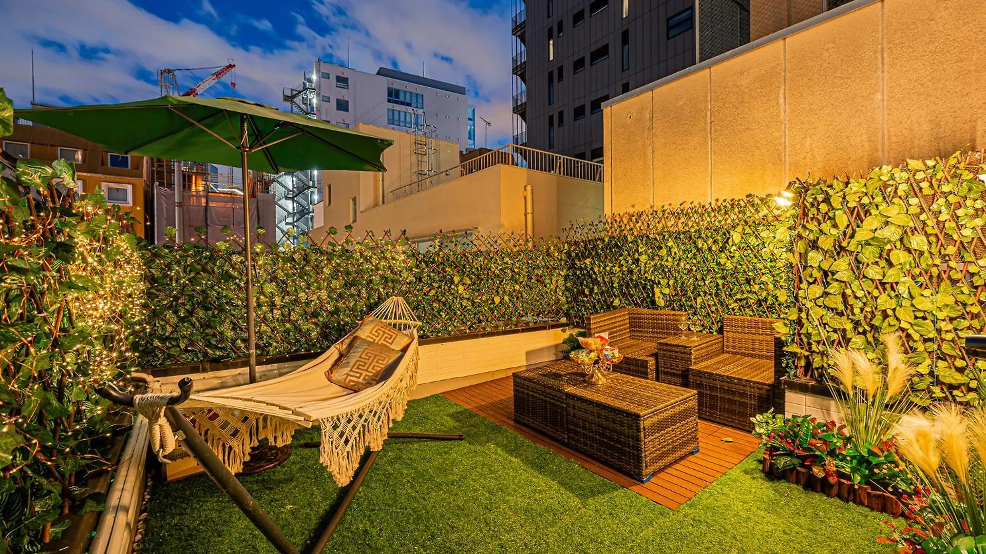 秋 5Gwifi*東京千代田区皇居1Km~King Bldg. 東京都